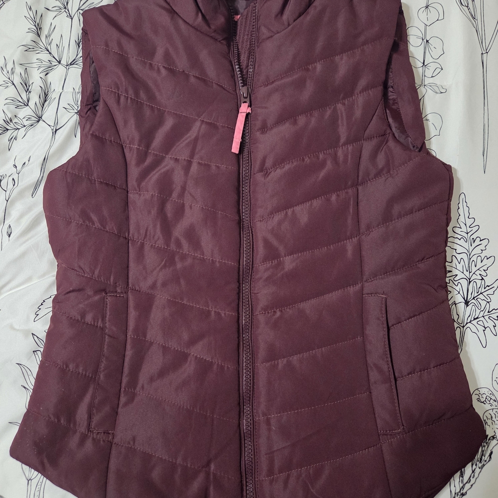 Aeropostale Womens Ladies Quilted Burgundy Puffer Vest Size Small
